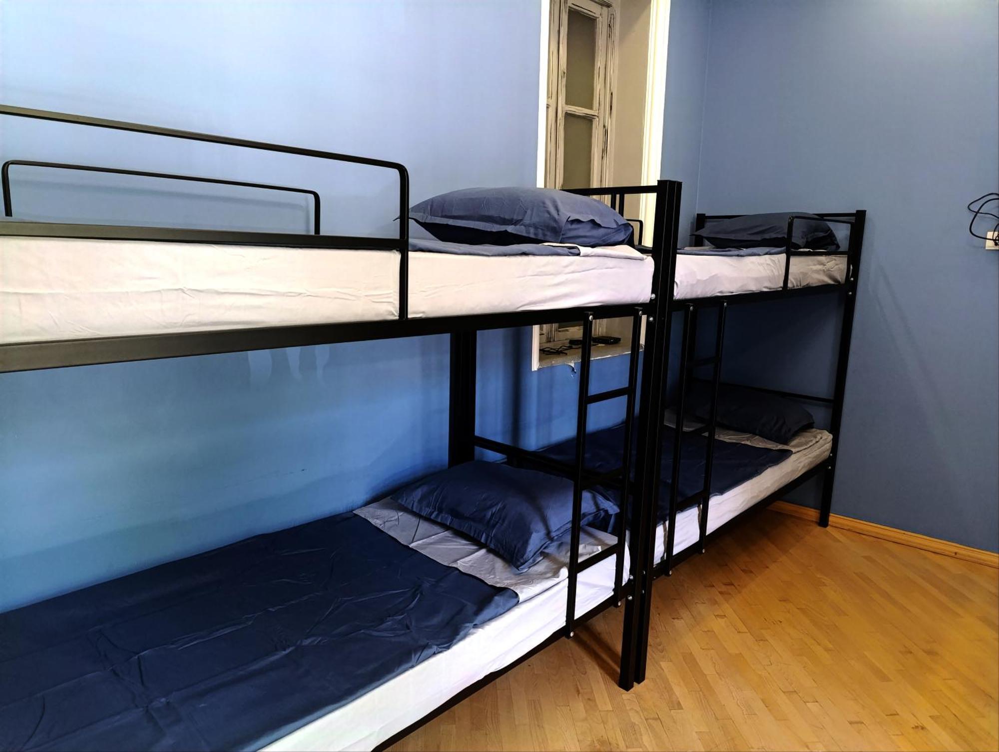 J Square Hostel Tbilisi Eksteriør bilde